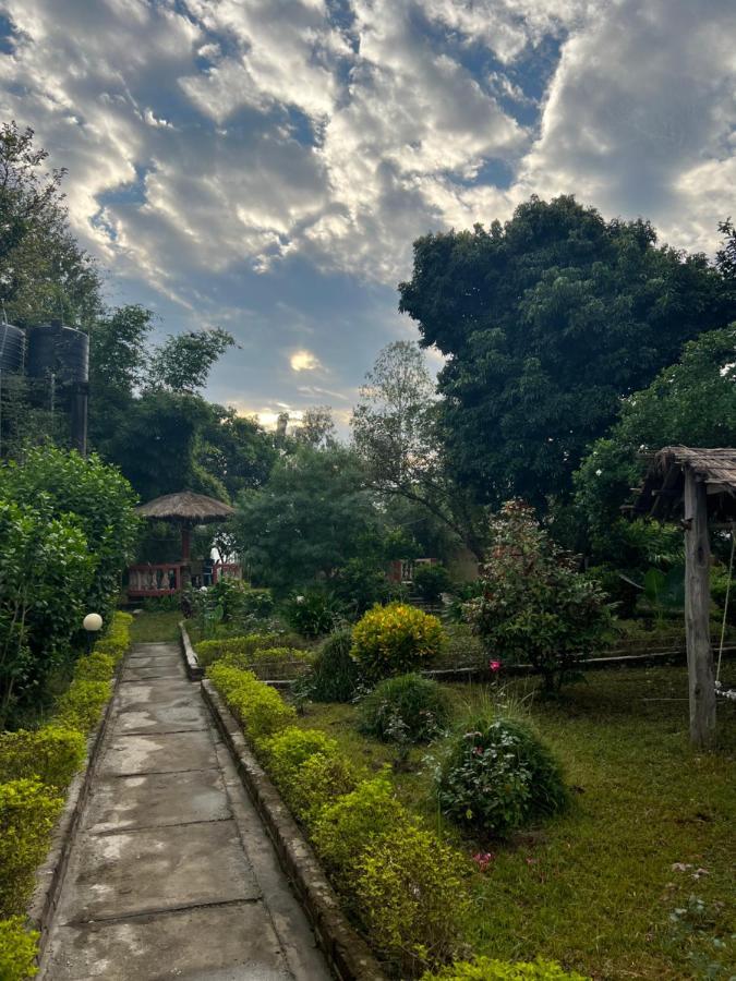 Bardia Wildlife Resort バルディヤ エクステリア 写真